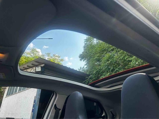 Usata Toyota Aygo Connect Style 72 CV (52 kW) 2019 Bianco pastello Utilitaria