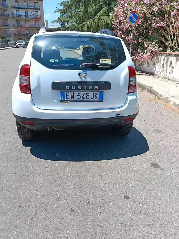 Usata Dacia Duster 105 CV (77 kW) 2014 Bianco SUV