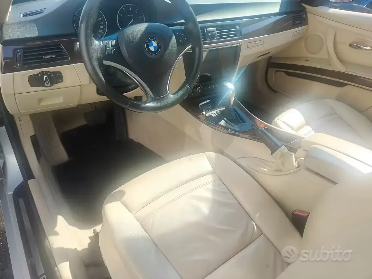 Usata BMW 320 170 CV (125 kW) 2010 Grigio Coupé