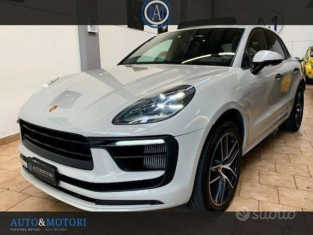 Usata Porsche Macan 381 CV (280 kW) 2022 Grigio gesso SUV