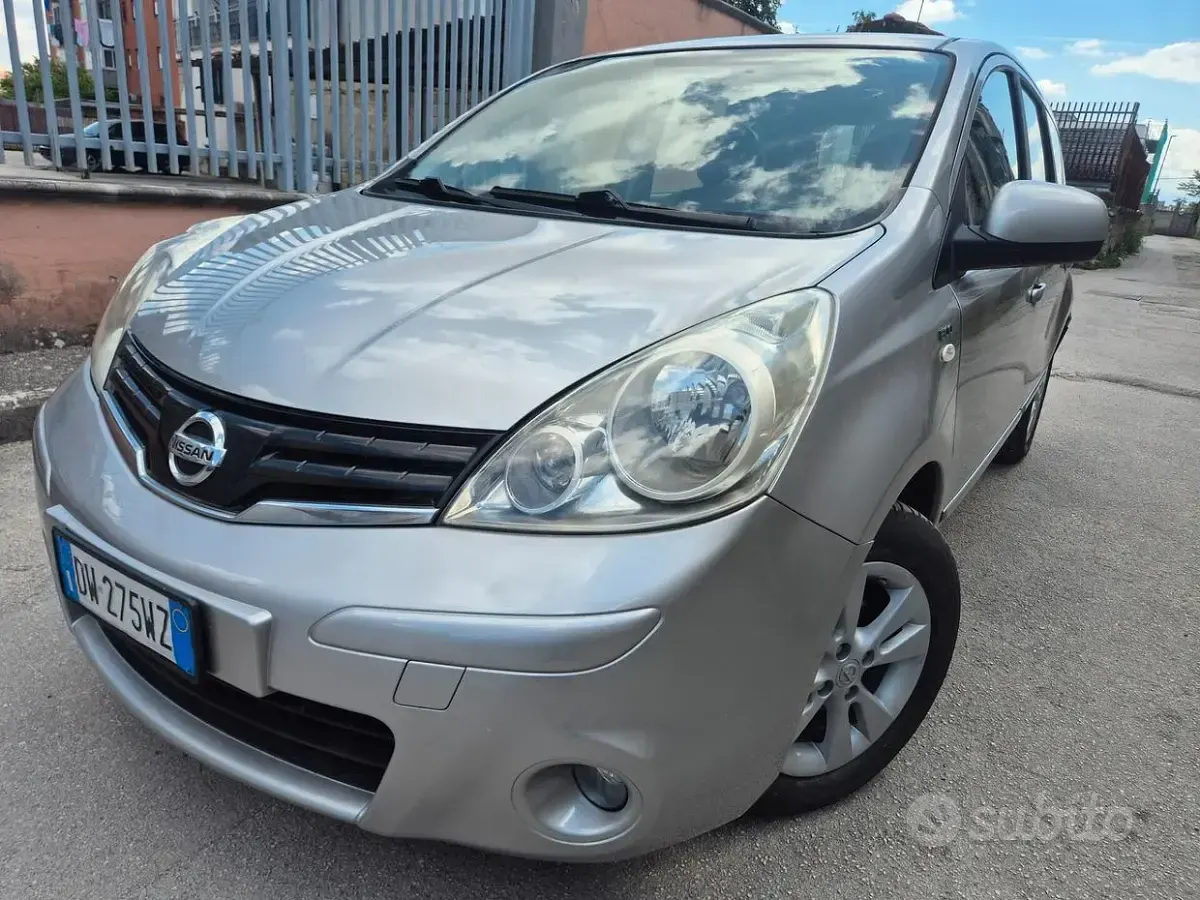 Usata Nissan Note 88 CV (64 kW) 2010 Grigio Utilitaria