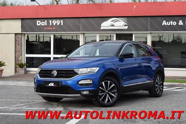 Usata VW T-Roc Style 110 CV (80 kW) 2021 Blu/nero / metallizzato SUV