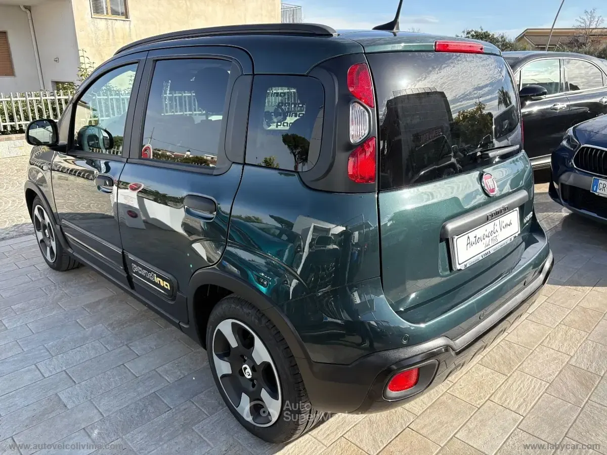 Usata Fiat Panda Cross Cross 69 CV (50 kW) 2025 Verde Utilitaria