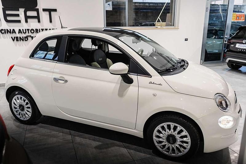 Usata Fiat 500 Dolcevita 69 CV (50 kW) 2023 Bianco pastello Utilitaria