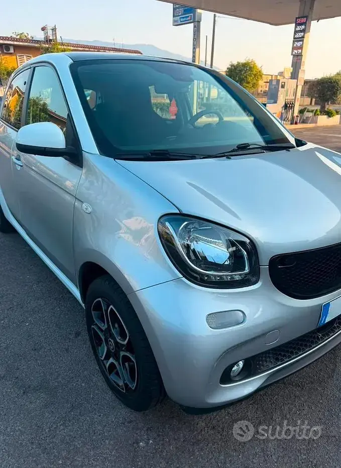 Usata Smart ForFour 2019 Grigio Utilitaria