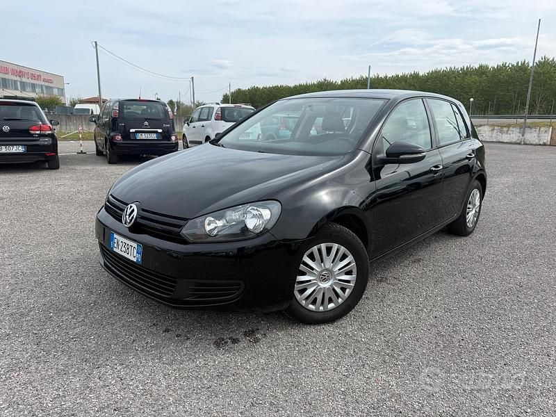 Usata VW Golf VII Highline 105 CV (77 kW) 2012 Nero Berlina