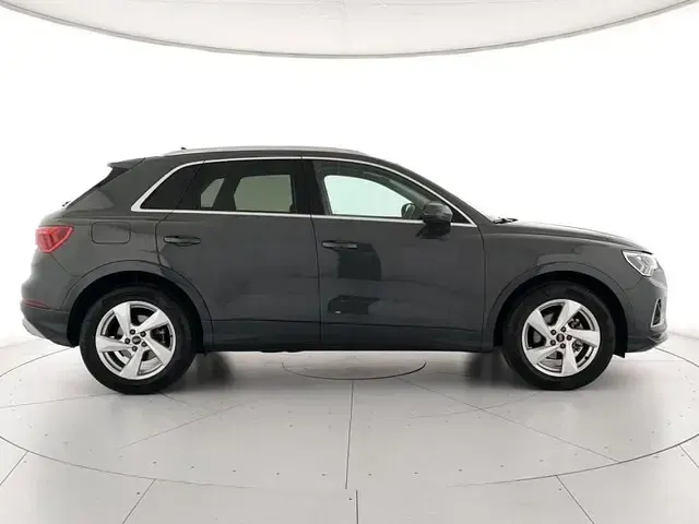 Usata Audi Q3 Advanced 150 CV (110 kW) 2025 Grigio SUV