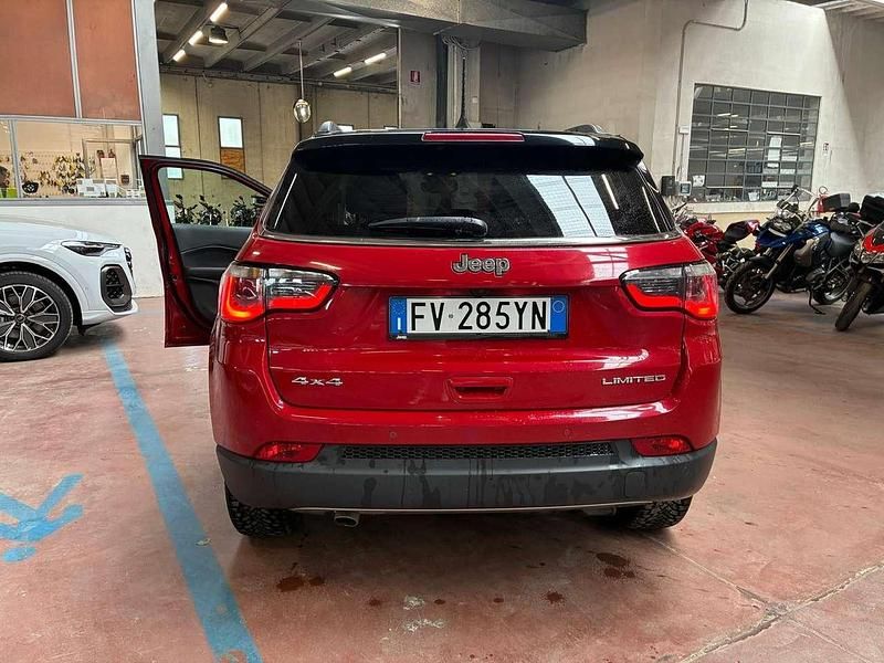 Usata Jeep Compass Limited 140 CV (102 kW) 2019 Diamond red SUV