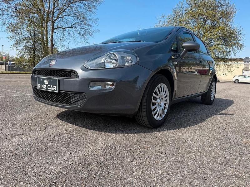 Usata Fiat Punto Lounge 75 CV (55 kW) 2015 Grigio Utilitaria