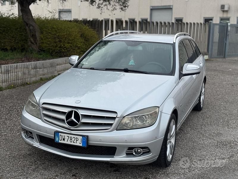 Usata Mercedes C220 170 CV (125 kW) 2009 Grigio Station wagon