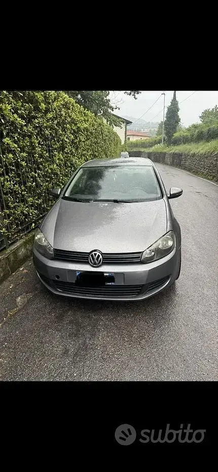 Usata VW Golf VI Highline 105 CV (77 kW) 2010 Grigio Utilitaria