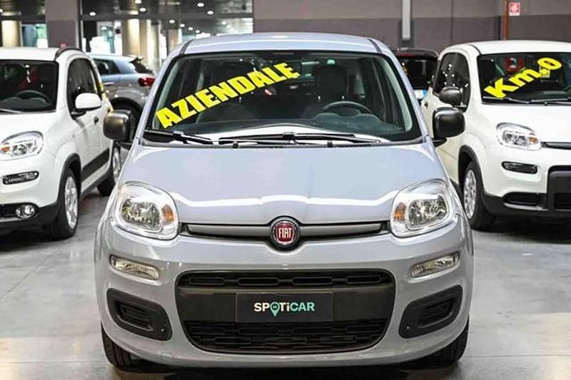 Usata Fiat Panda Easy 69 CV (50 kW) 2022 Grigio pastello Utilitaria