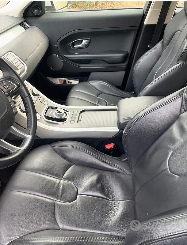 Usata Land Rover Range Rover evoque 150 CV (110 kW) 2013 Bianco SUV