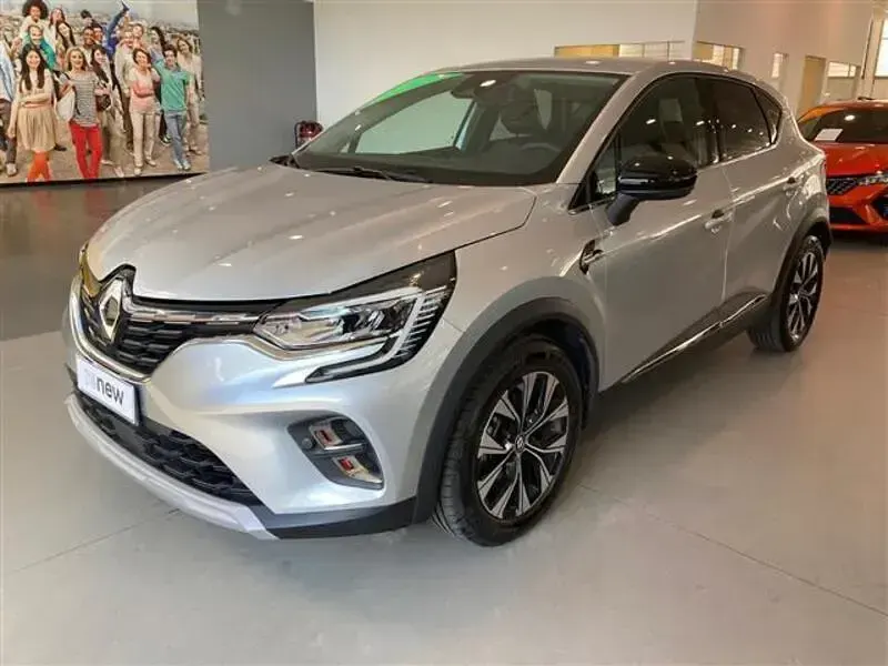 Usata Renault Captur Intens 145 CV (106 kW) 2022 Grigio SUV
