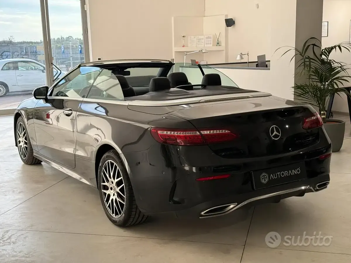 Usata Mercedes E220 Premium 194 CV (142 kW) 2021 Nero Cabrio