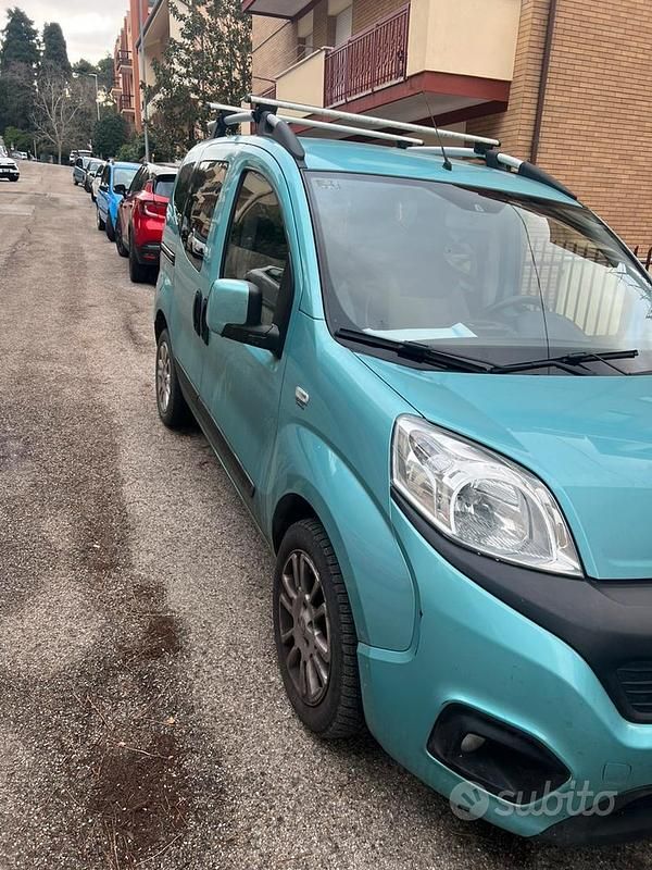 Usata Fiat Qubo Trekking 95 CV (69 kW) 2019 Blu Monovolume
