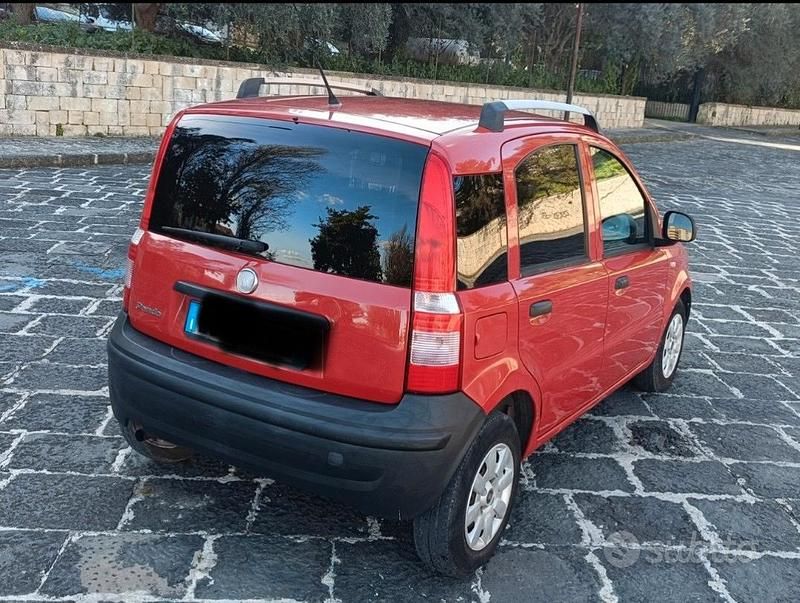 Usata Fiat Panda 70 CV (51 kW) 2010 Rosso Utilitaria