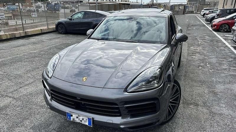 Usata Porsche Cayenne 340 CV (250 kW) 2020 Grigio SUV
