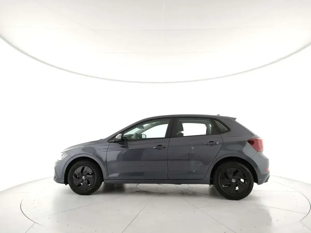 Usata VW Polo 80 CV (58 kW) 2022 Smoky grey metallizzato Berlina