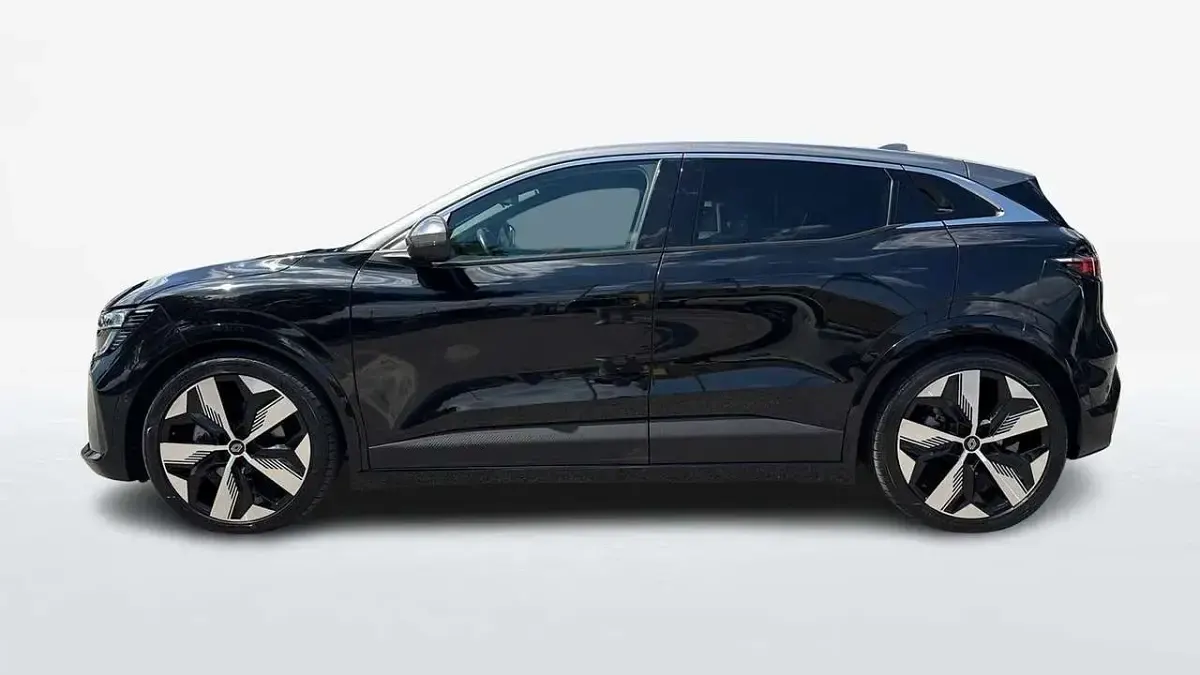 Usata Renault Megane E-Tech Techno 160 kW (218 CV) 2022 Grigio Berlina