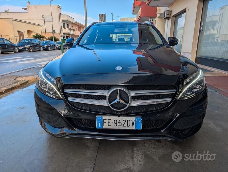 Nero Usata 2016 Mercedes C220 Premium Tre volumi | 18.300 € (Ottimo prezzo) - Immagine 1/4