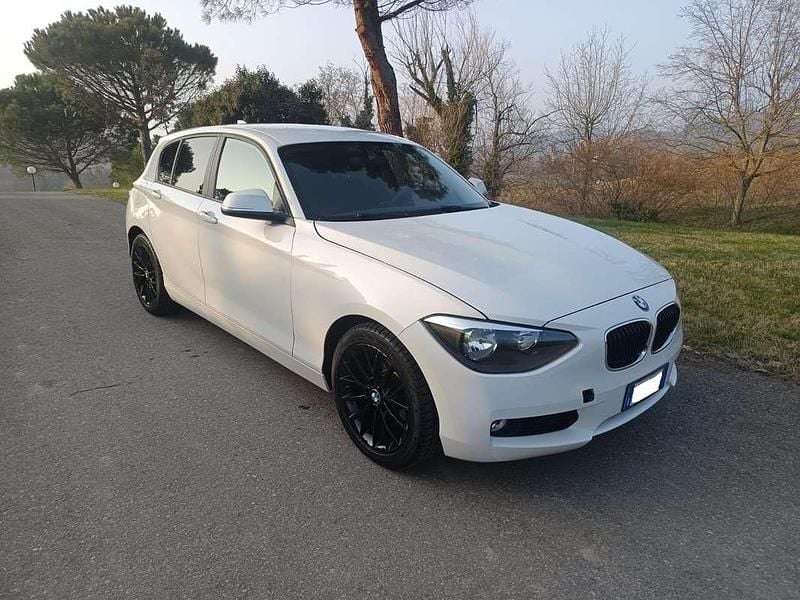 Usata BMW 114 Efficient Dynamics 95 CV (69 kW) 2015 Bianco Utilitaria
