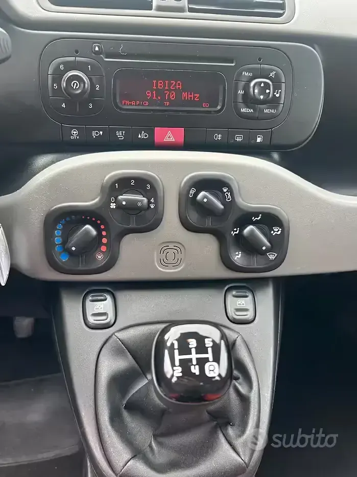 Usata Fiat Panda Pop 69 CV (50 kW) 2012 Nero Utilitaria