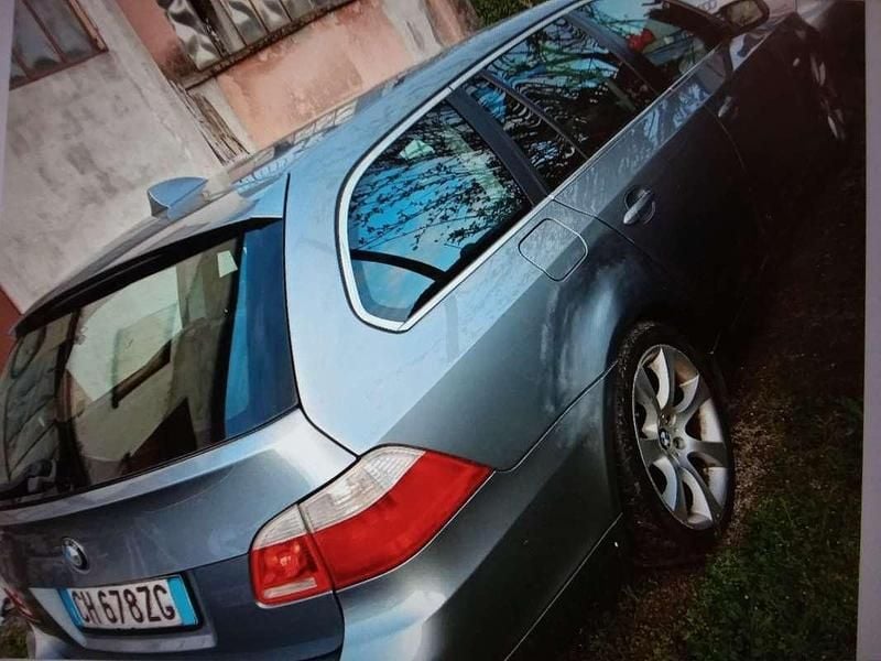 Usata BMW 530 218 CV (160 kW) 2004 Grigio Station wagon