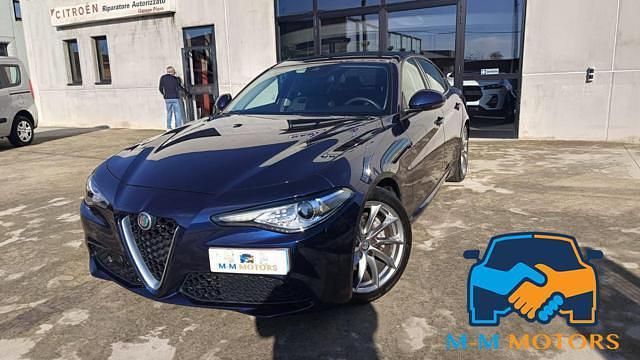 Usata Alfa Romeo Giulia Super 180 CV (132 kW) 2018 Blu Berlina