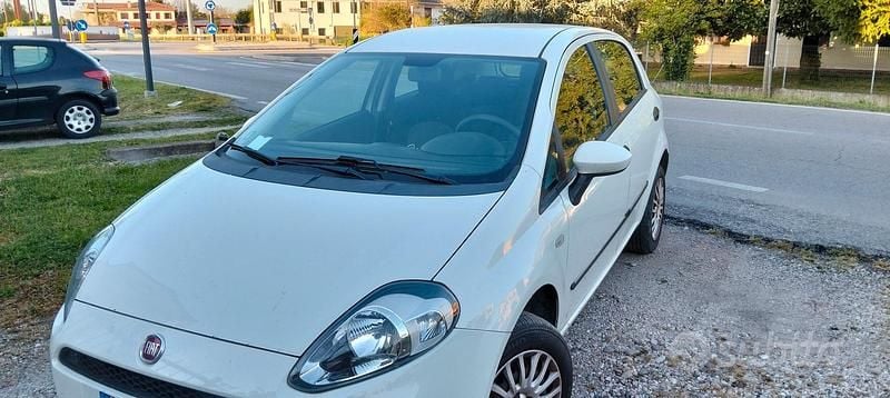 Usata Fiat Grande Punto 2014 Bianco Utilitaria