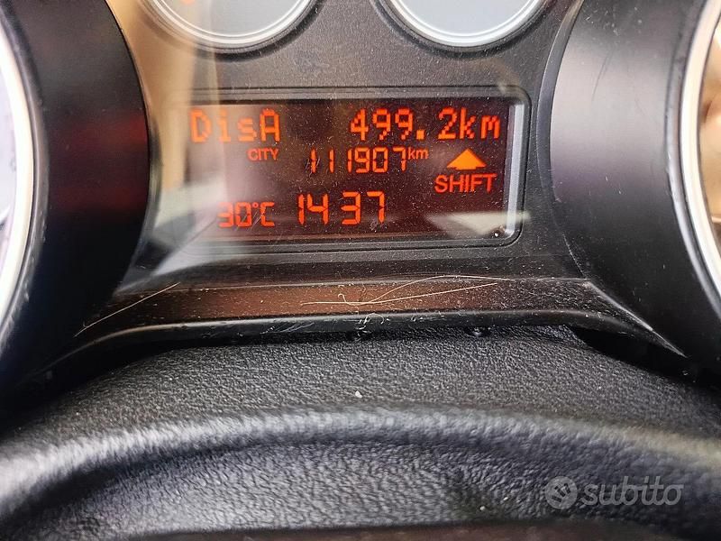 Usata Fiat Punto Lounge 69 CV (50 kW) 2016 Blu/azzurro Utilitaria