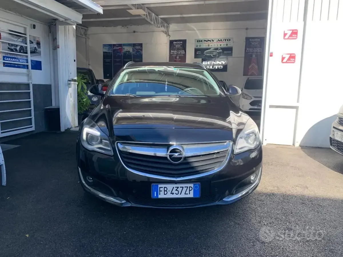Usata Opel Insignia Cosmo 140 CV (102 kW) 2016 Nero Station wagon