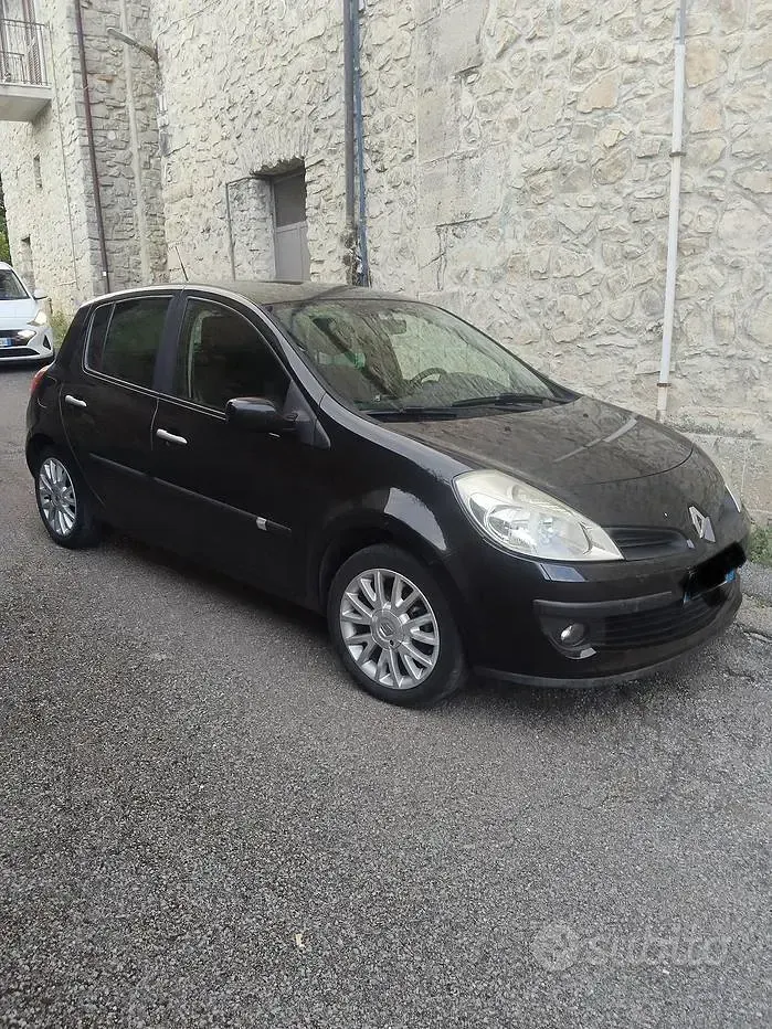 Usata Renault Clio III 85 CV (62 kW) 2007 Nero Utilitaria