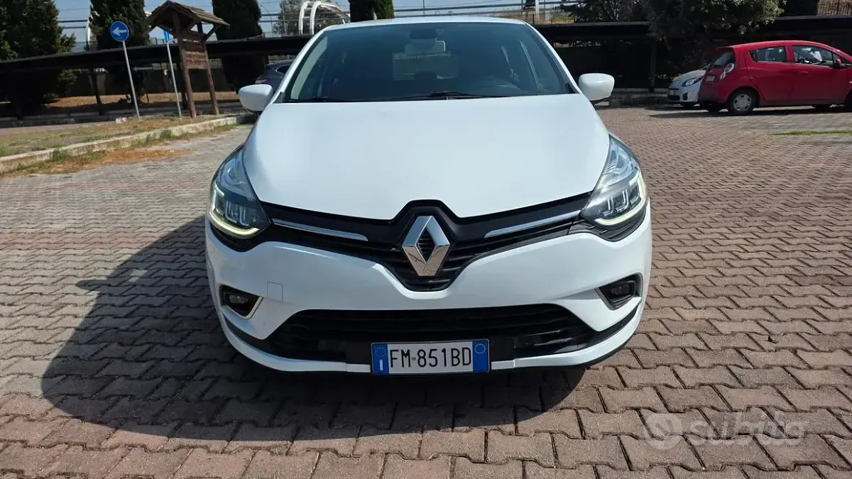 Usata Renault Clio IV Zen 90 CV (66 kW) 2017 Bianco Berlina