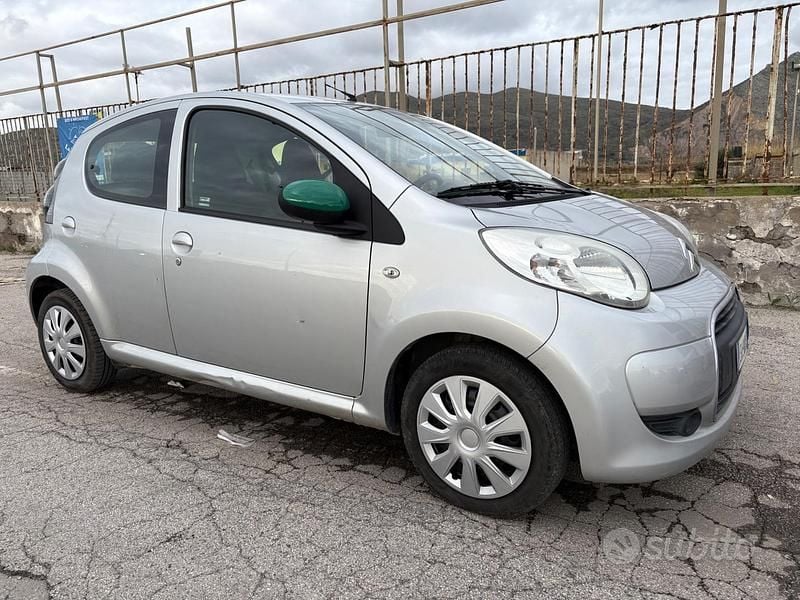 Usata Citroën C1 68 CV (50 kW) 2010 Grigio Utilitaria