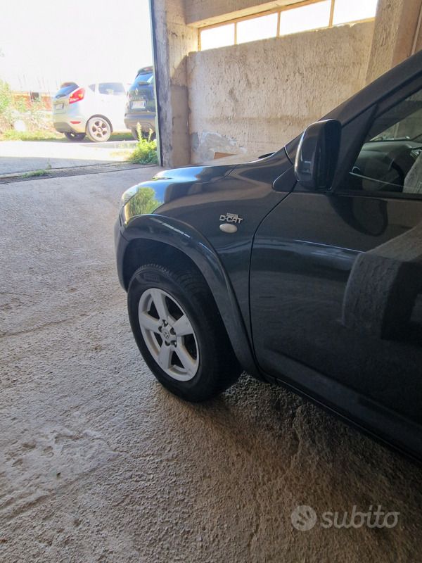 Usata Toyota RAV4 Luxury 177 CV (130 kW) 2008 Grigio SUV