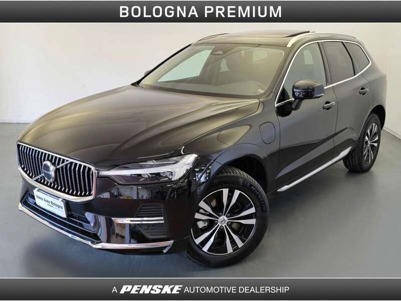 Nuova Volvo XC60 Core 349 CV (256 kW) 2025 Onyx black SUV