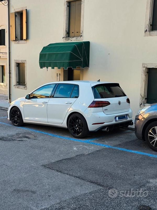Usata VW Golf VII GTI 230 CV (169 kW) 2019 Bianco Berlina