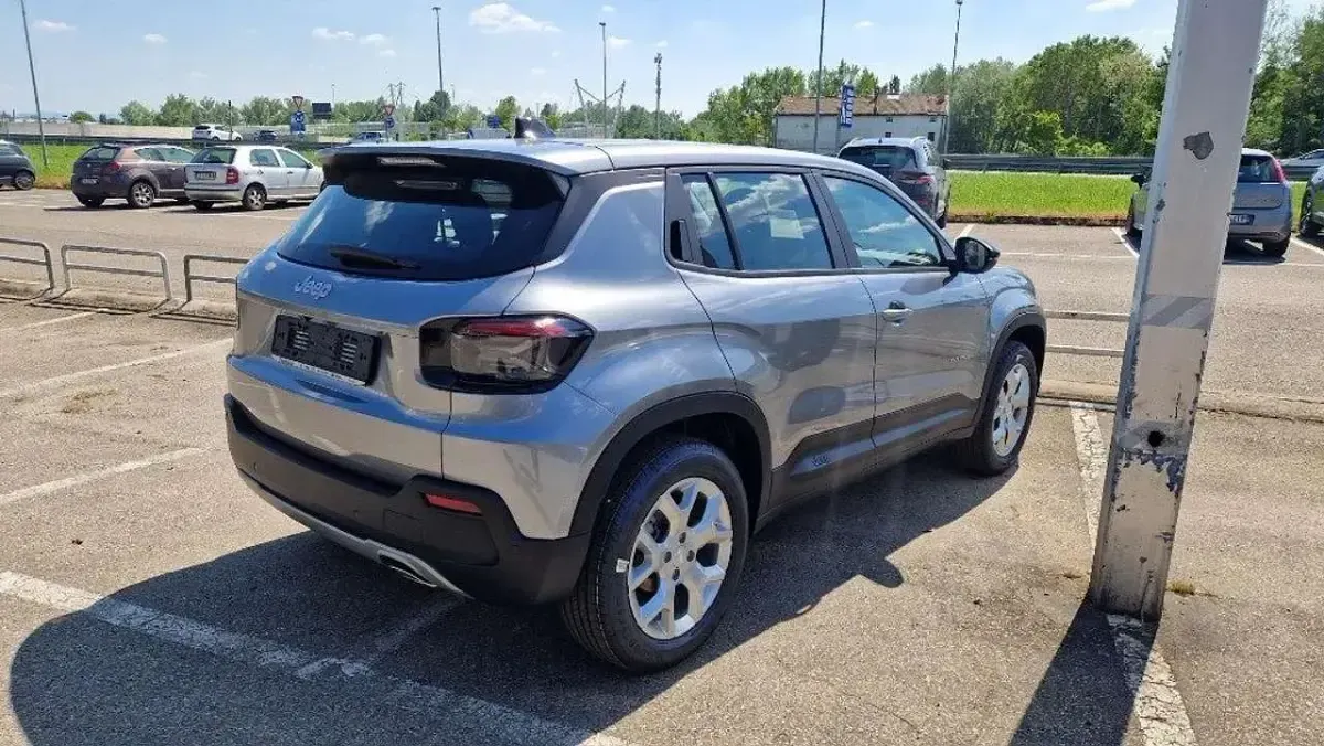 Nuova Jeep Avenger Altitude 101 CV (74 kW) 2025 Antracite SUV