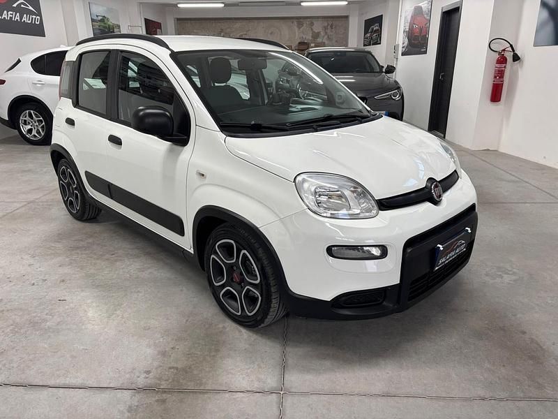 Usata Fiat Panda Sport 70 CV (51 kW) 2021 Bianco Berlina