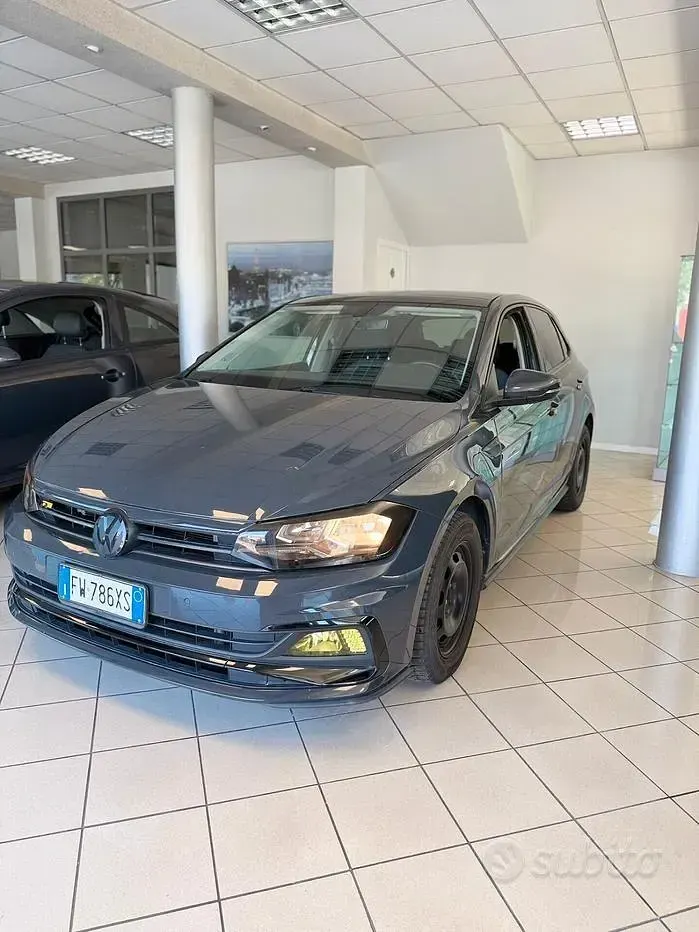 Usata VW Polo Highline 116 CV (85 kW) 2019 Grigio Utilitaria