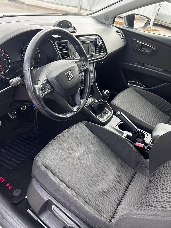 Usata Seat Leon 110 CV (80 kW) 2014 Bianco Berlina