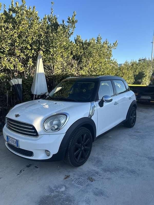 Bianco Usata 2010 Mini Countryman SUV | 6000 € (Ottimo prezzo) - Immagine 1/4