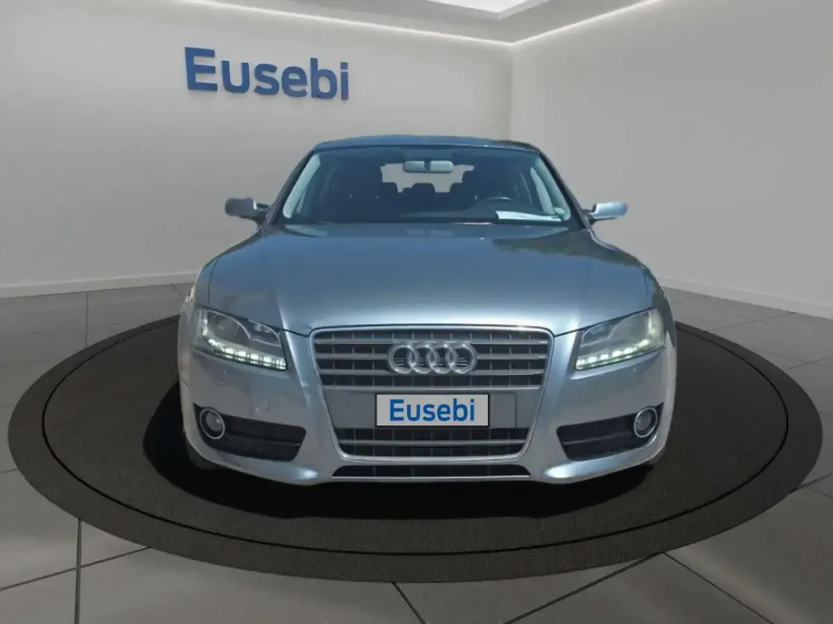Usata Audi A5 160 CV (117 kW) 2010 Grigio Coupé