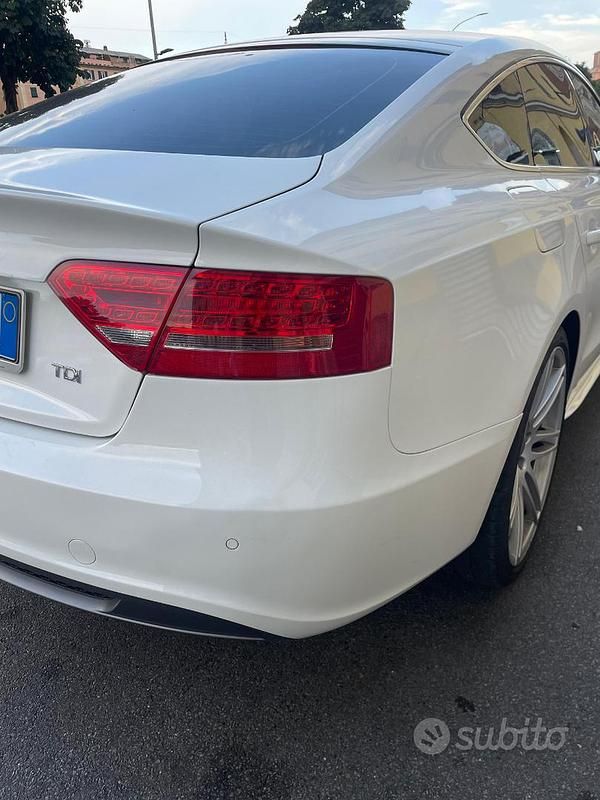 Occasion Audi A5 143 ch (105 kW) 2010 Blanc Coupé