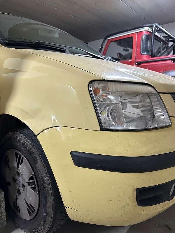 Usata Fiat Panda Dynamic 69 CV (50 kW) 2005 Giallo Utilitaria