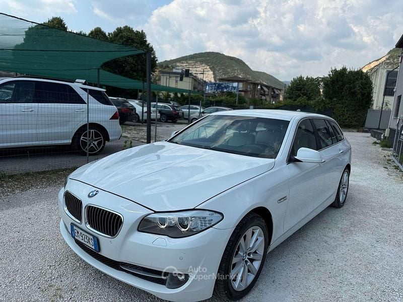 Usata BMW 525 218 CV (160 kW) 2012 Bianco Station wagon