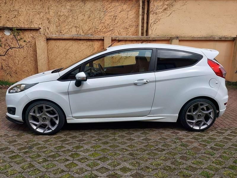 Usata Ford Fiesta ST 182 CV (133 kW) 2016 Other Berlina