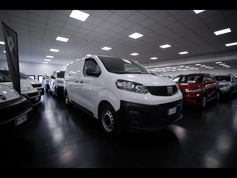 Usata Fiat Scudo Business 120 CV (88 kW) 2022 Grigio Furgone