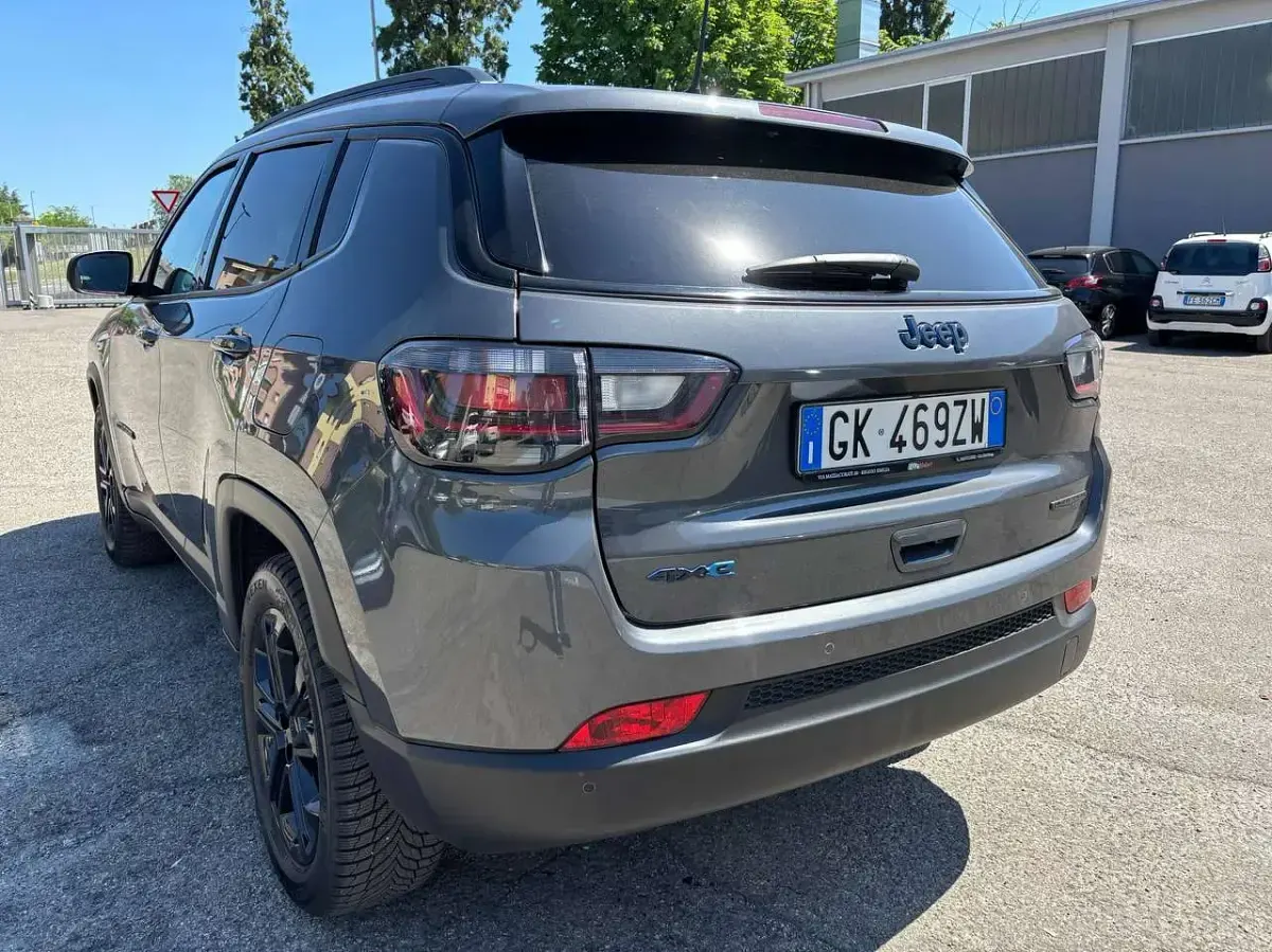 Usata Jeep Compass Night Eagle 131 CV (96 kW) 2022 Grigio SUV